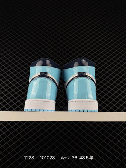 Nike Wmns Air Jordan 1 Retro High OG ''Blue Chill''